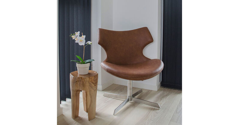 Rusztikus 3 lábú teakfa kisasztal - House Nordic